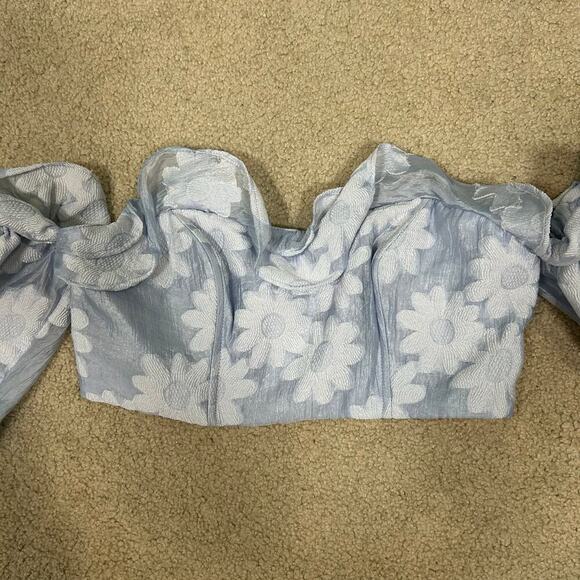 Majorelle Andrea Floral Off The Shoulder Crop Top in Powder Blue Ruffle Size XS - Picture 3 of 5